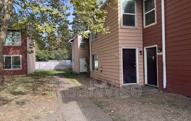 2413 SE 135 AVE