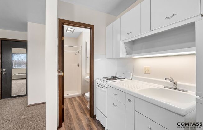 Studio, 1 bath, 315 sqft, $745, Unit 130