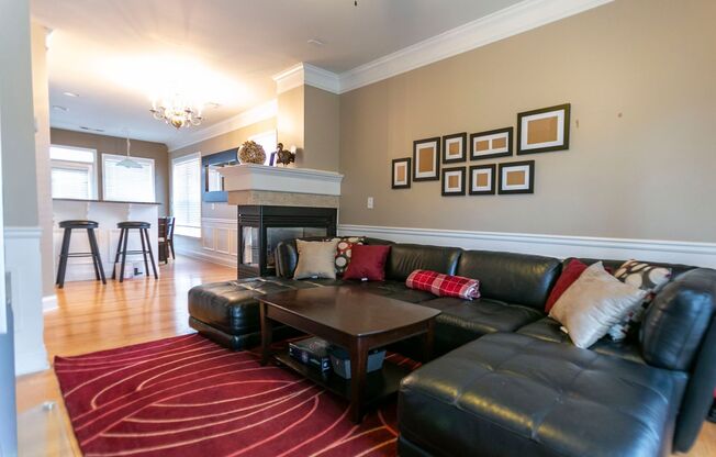 Sophisticated 3bd/3.5 Atlantic Station Townhome