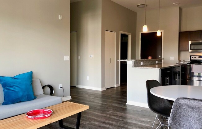 2 beds, 2 baths, 991 sqft, $2,125, Unit 505