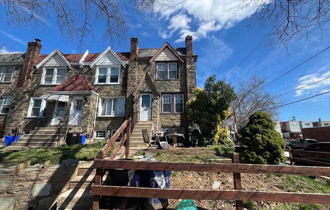 3359 Longshore Ave.