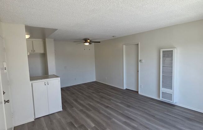 1 bed, 1 bath, 691 sqft, $2,000, Unit 476R