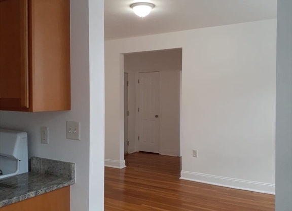 1 bed, 1 bath, $1,850, Unit 6