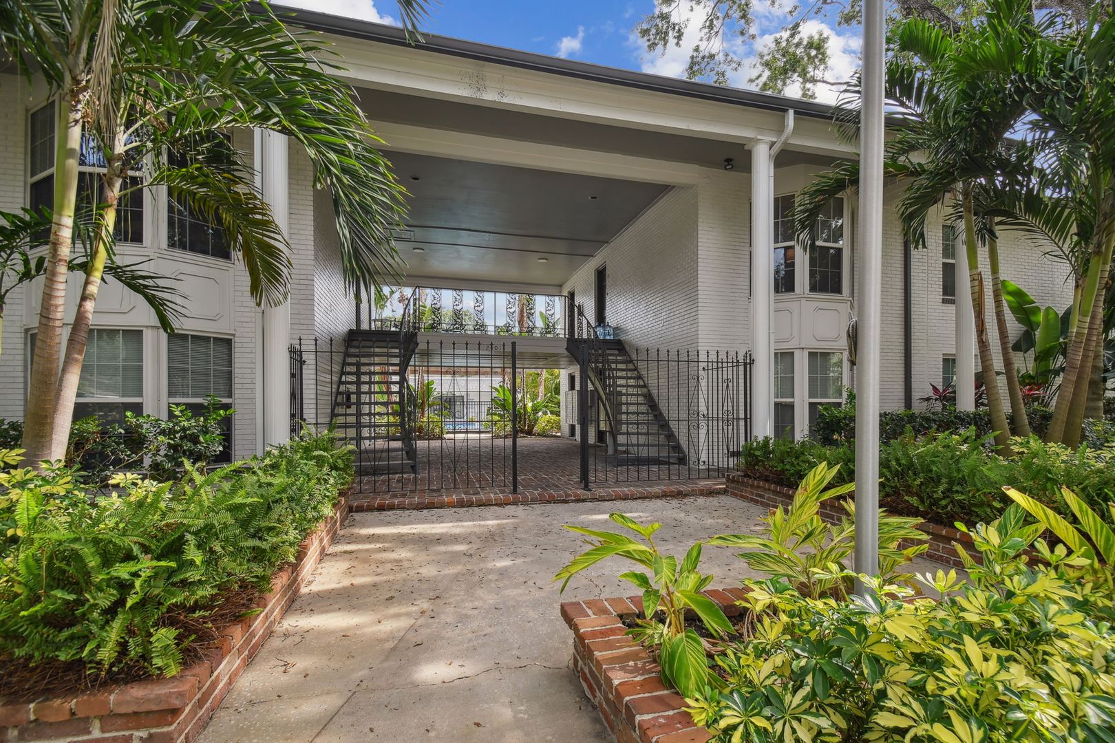 Great Location - SOUTH TAMPA - SOHO / Hyde Park Area