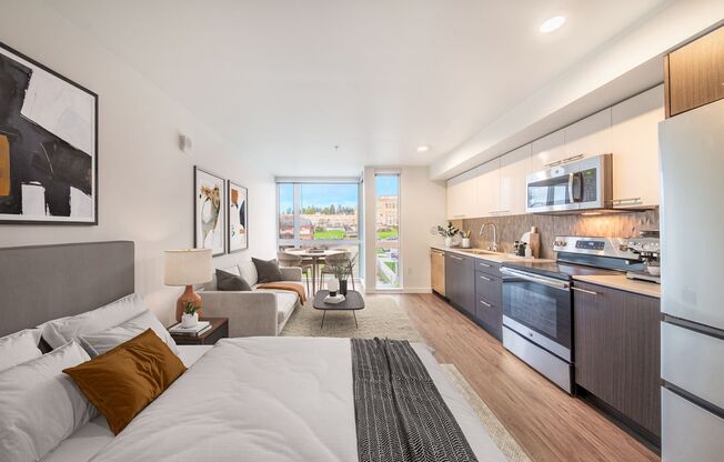 Studio, 1 bath, 401 sqft, $1,925, Unit 410