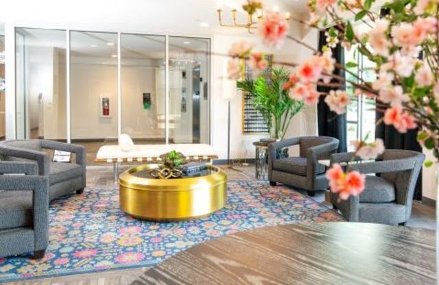 600 Lofts Apartments