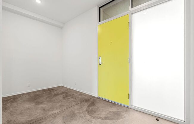 2 beds, 2 baths, 912 sqft, $2,895, Unit 309