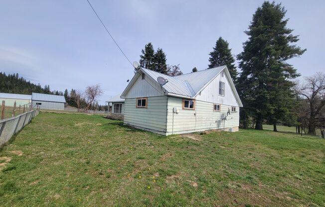 5 Bedroom Home in Usk, WA for $1,600 a month