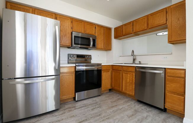 2 beds, 1.5 baths, $2,195, Unit Unit 42