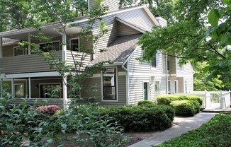 Just outside the perimeter at 75 and 285!