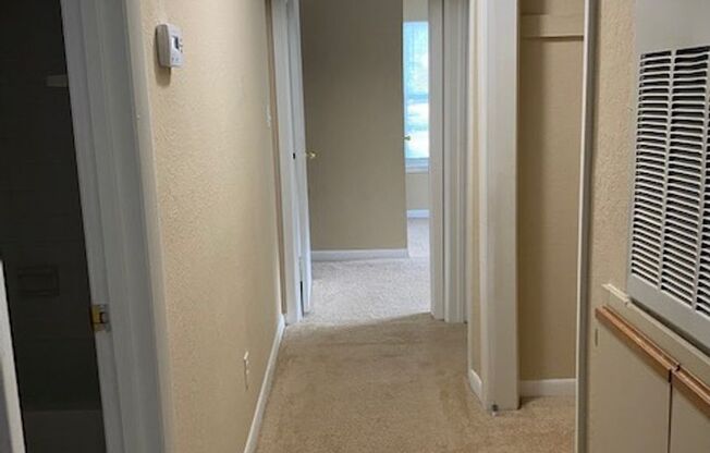 2 BEDROOM 2 BATHROOM CONDO FOR RENT / REGENCY GARDENS
