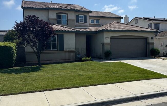 Resort-Style Living in Spencer’s Crossing – 5 Beds, 3 Baths, and Prime Location