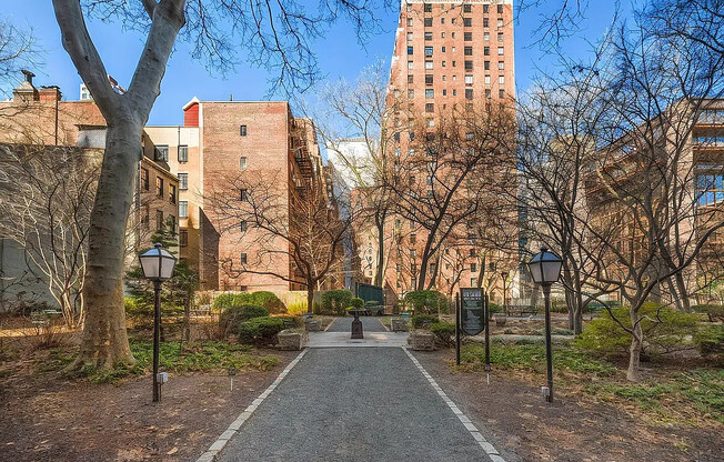 Studio, 1 bath, $3,000, Unit 301