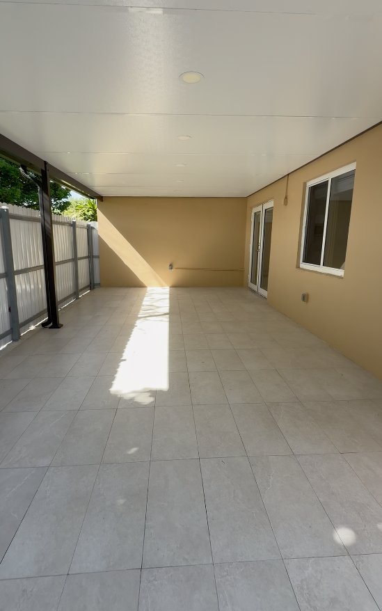 2712 SW 118 CT