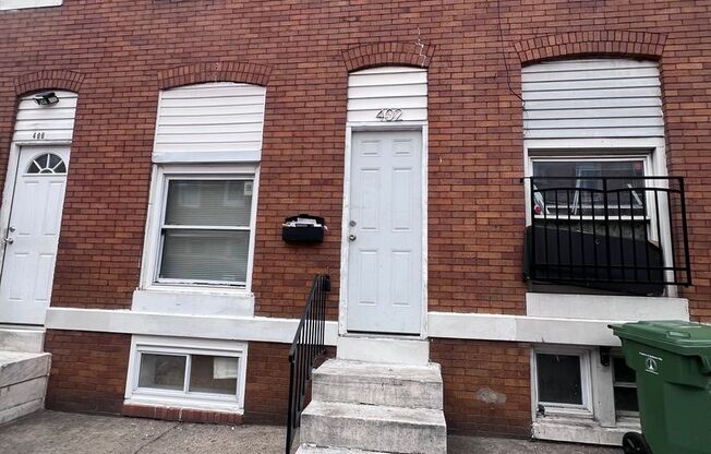 Fully Renovated 2-Bedroom Home in the Heart of the City!