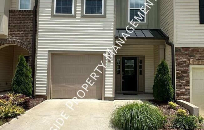 2102 SOLANA WOODS DR