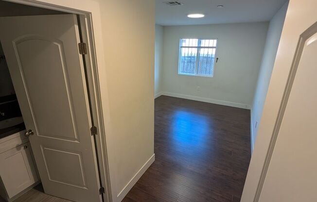 1442 W 35TH ST
