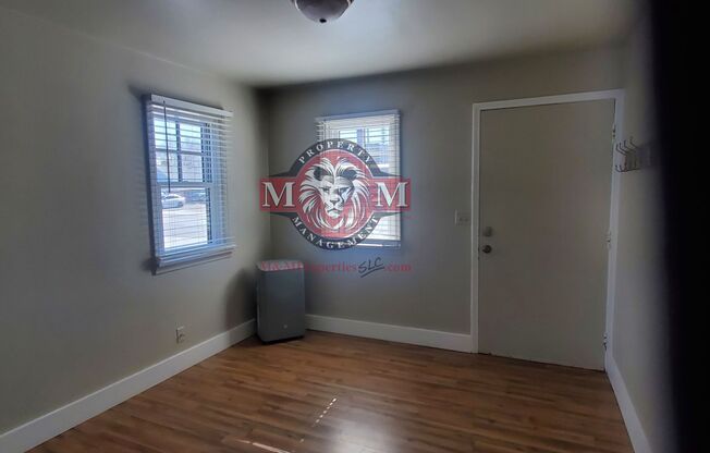 Cozy 1 Bd 1 Bath Remodeled Duplex