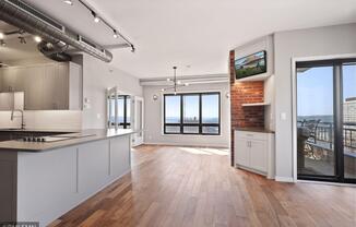 168 6th Street E