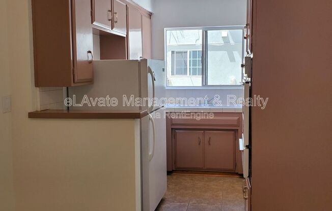 1005 N Curson Ave.