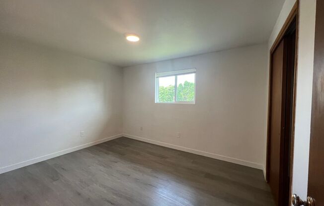 1 bed, 1 bath, 600 sqft, $895, Unit Unit 9