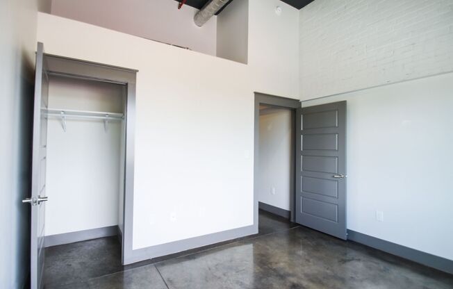 1 bed, 1 bath, $1,271, Unit 727 N. 4th St. Apt. 116