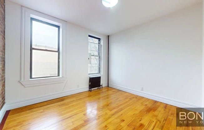 300 W 109 ST