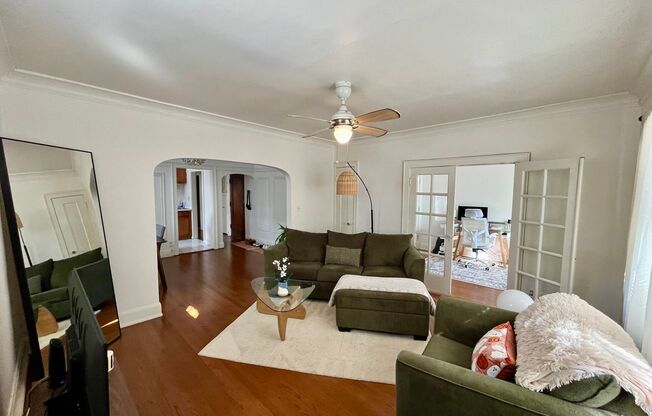 1800 E Kenmore Pl.