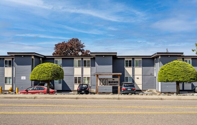 1 bed, 1 bath, 683 sqft, $1,650, Unit 27
