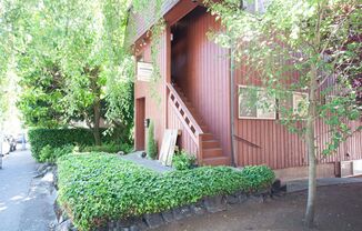 Convenient One-Bedroom Living Near the University of Washington