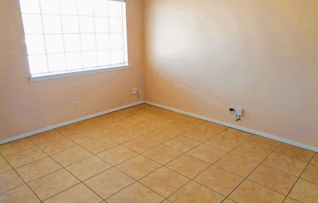 Cute Single Level Northeast Home With Refrigerated Air Located In Quiet Neighborhood