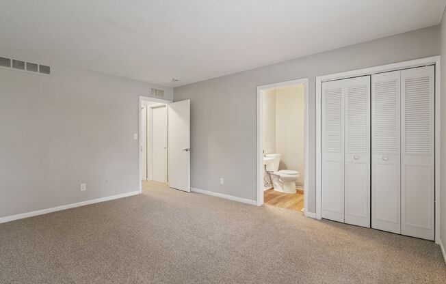 3 beds, 2.5 baths, 1,490 sqft, $1,650, Unit 5402