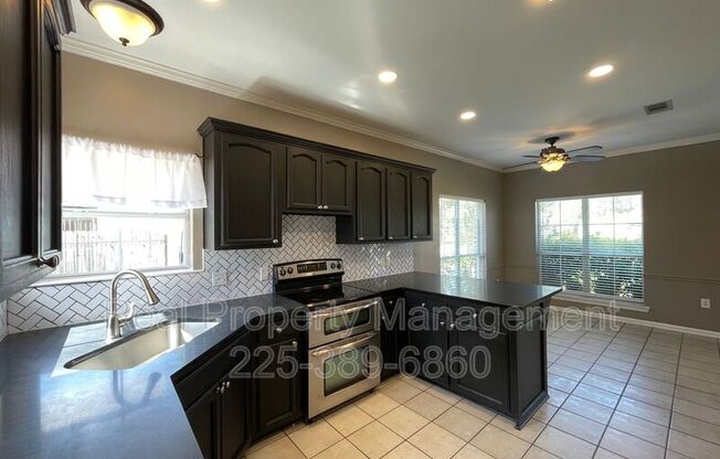25889 REGENCY AVE