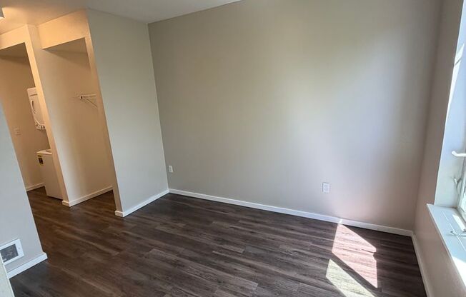 1 bed, 1 bath, 595 sqft, $1,625, Unit 302