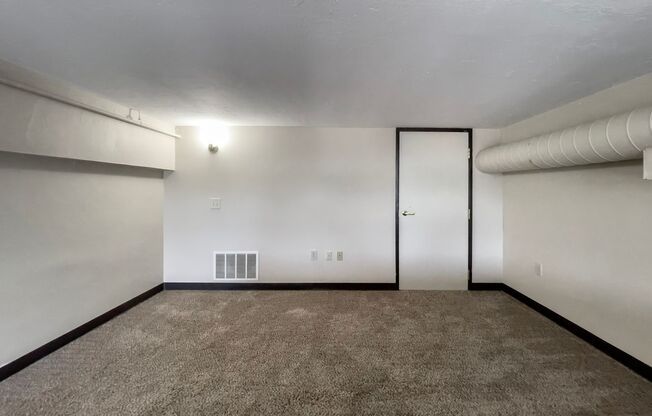 1 bed, 1 bath, 725 sqft, $725, Unit 358