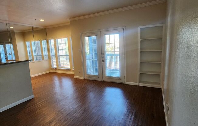 1 bed, 1 bath, 660 sqft, $1,325, Unit 505-u