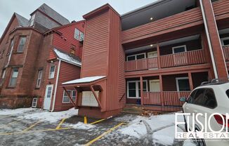 Bright, Updated 2-Bedroom in Prime Burlington Location — Available Now & FREE January Rent!