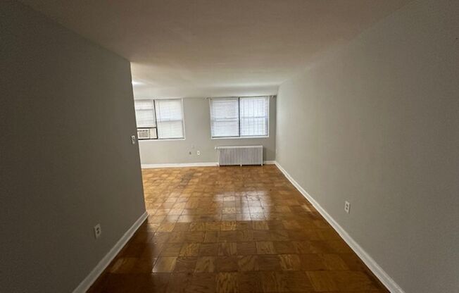 1 bed, 1 bath, $1,206