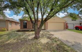 625 HOLLYBERRY DR