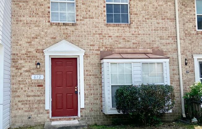 3BD/ 1.5BA Townhouse in the Heart Virginia Beach!!