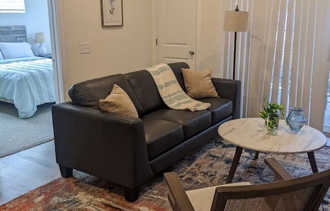 1 bed, 1 bath, 724 sqft, $1,650, Unit 5621 #101 Silverstone