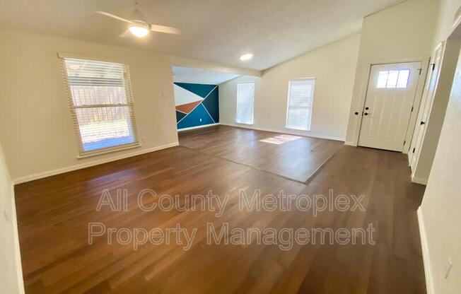 1607 W SPG CRK PKWY