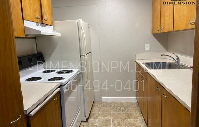 1 bed, 1 bath, 600 sqft, $1,145, Unit Unit 15