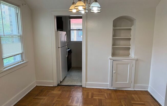 1 bed, 1 bath, 819 sqft, $1,650, Unit 104