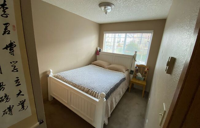 2 beds, 1 bath, 687 sqft, $2,095, Unit A404