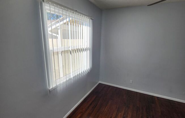 3 beds, 2 baths, $3,300