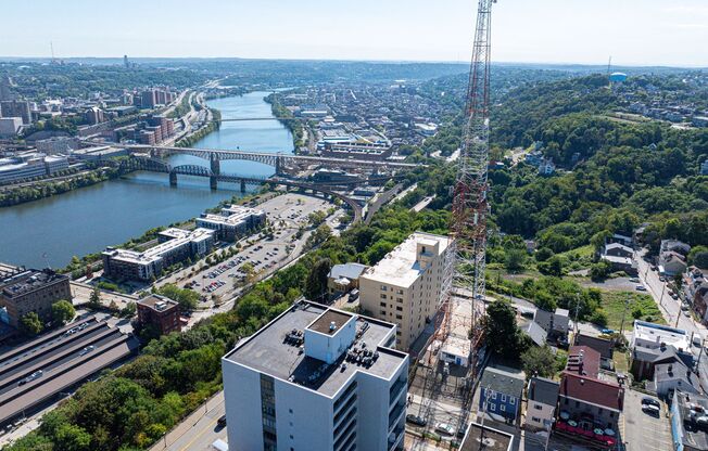 Studio, 1 bath, 580 sqft, $1,600, Unit 402