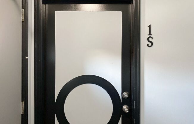 SEE IT NOW: Charming Art Deco-Inspired Studio in Kansas City!
