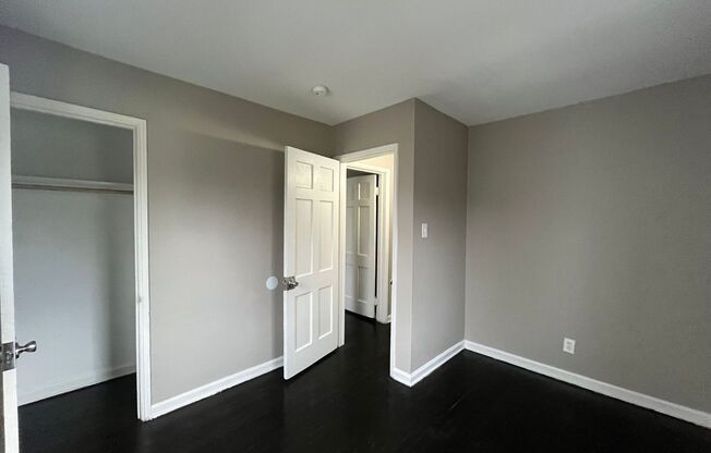 2 beds, 1 bath, $825