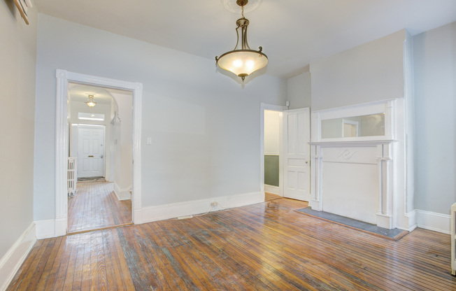 317 Elm St NW